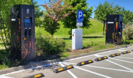 dwie stacje ladowania 